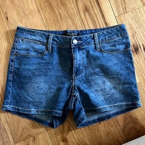 Max Jeans Women’s Jean Shorts- Sz 8